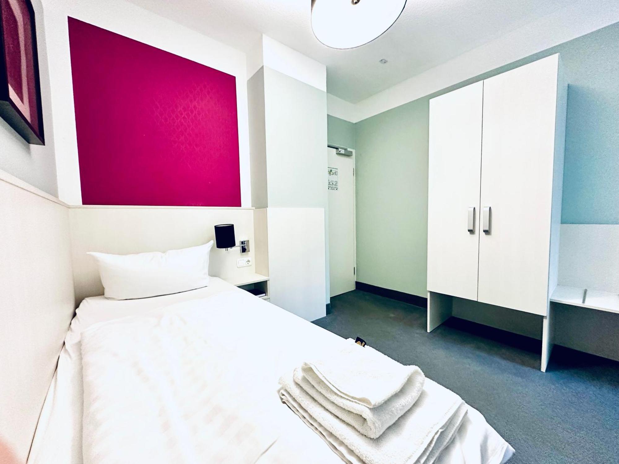 Hotel Brinckmansdorf Rostock Buitenkant foto